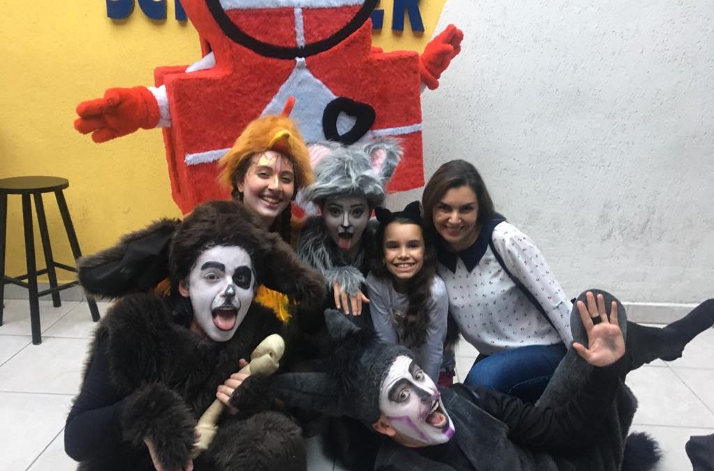 âOs Saltimbancosâ tem sessÃ£o especial em benefÃ­cio do Programa Dedica dos Amigos do HC