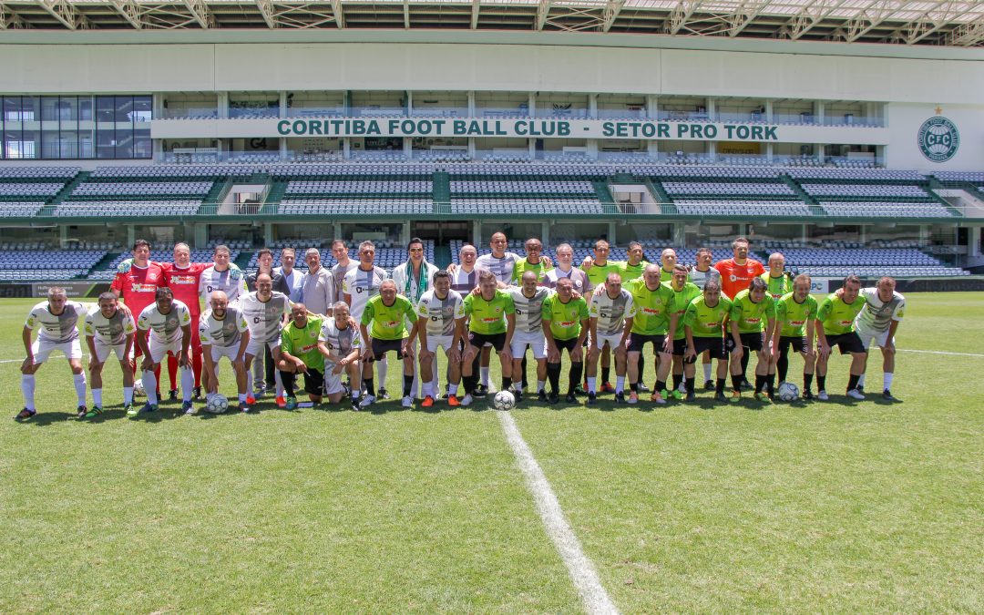 Craques do futebol, times femininos e imprensa jogam pela revitalizaÃ§Ã£o do Centro de Agendamento do Hospital de ClÃ­nicas