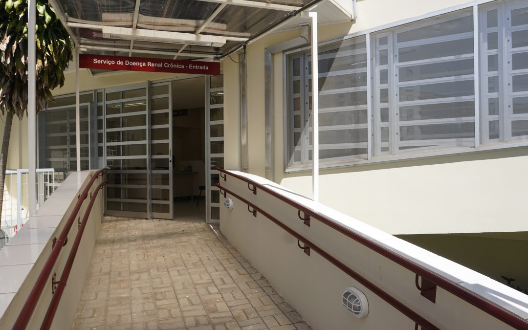 Centro de AtenÃ§Ã£o em DoenÃ§a Renal CrÃ´nica do Hospital de ClÃ­nicas ganha novas instalaÃ§Ãµes com apoio dos Amigos do HC