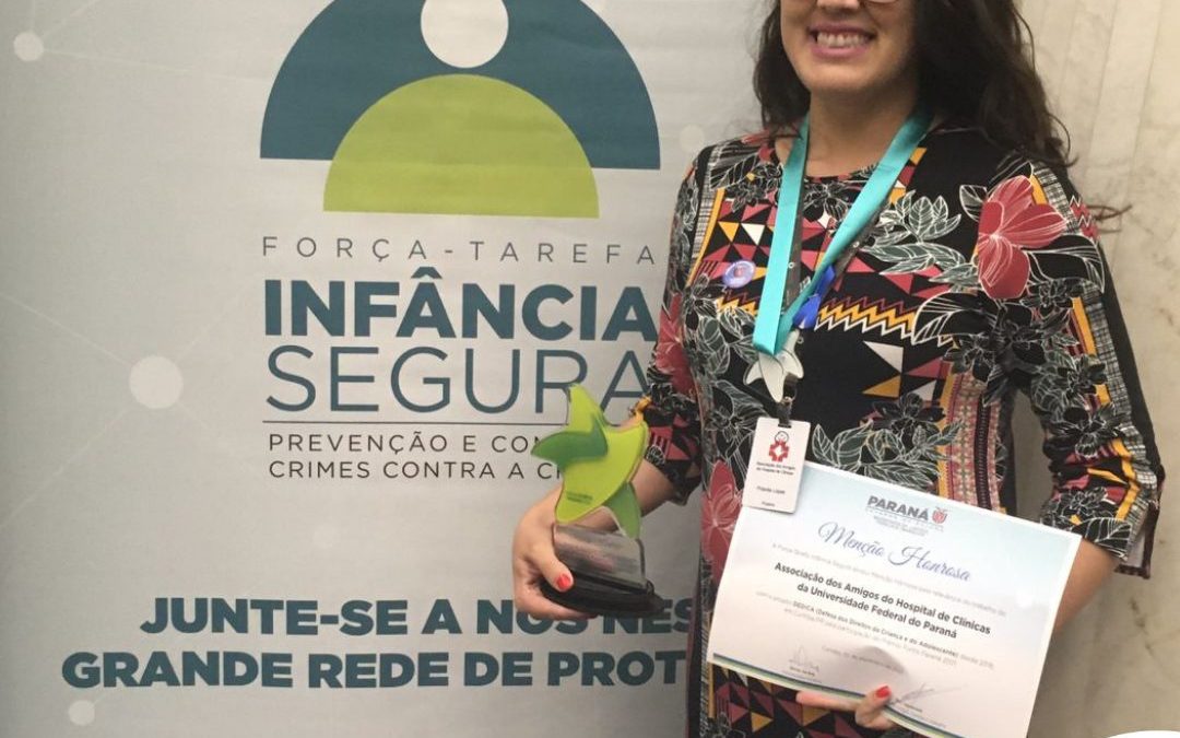 Amigos do HC recebe MenÃ§Ã£o Honrosa durante o evento do PrÃªmio Fortis ParanÃ¡ 2021