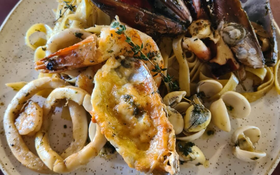 Especial MÃªs da Amizade: ConheÃ§a o Anarco Restaurante