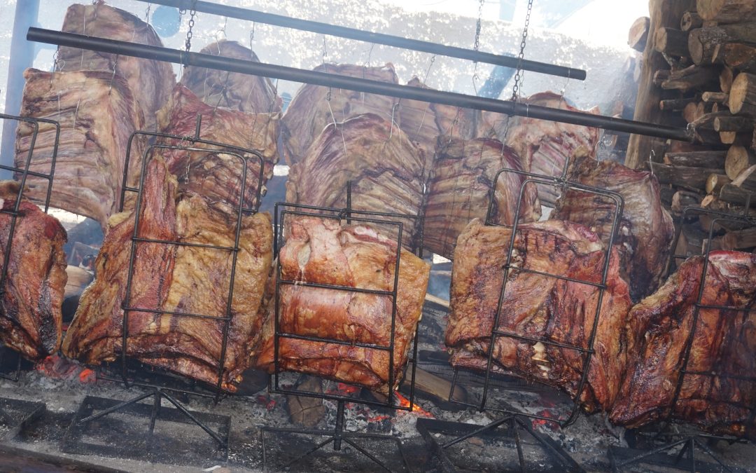 Amigos do HC realizam 8Âª Costela Fogo de ChÃ£o na ChÃ¡cara Pulperiando