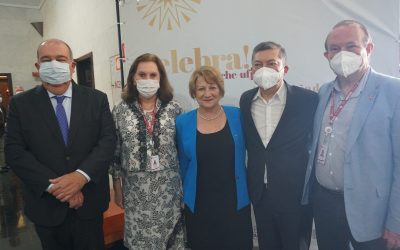 Presidente dos Amigos do HC recebe homenagem no Hospital de Clínicas