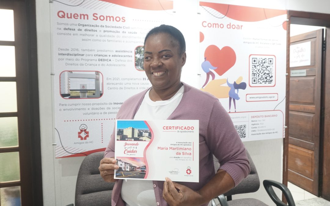 ApÃ³s perda, famÃ­lia organiza rifa e doa R$3mil aos Amigos do HC