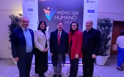 Amigos do HC são finalistas no Prêmio Ser Humano da ABRH-PR
