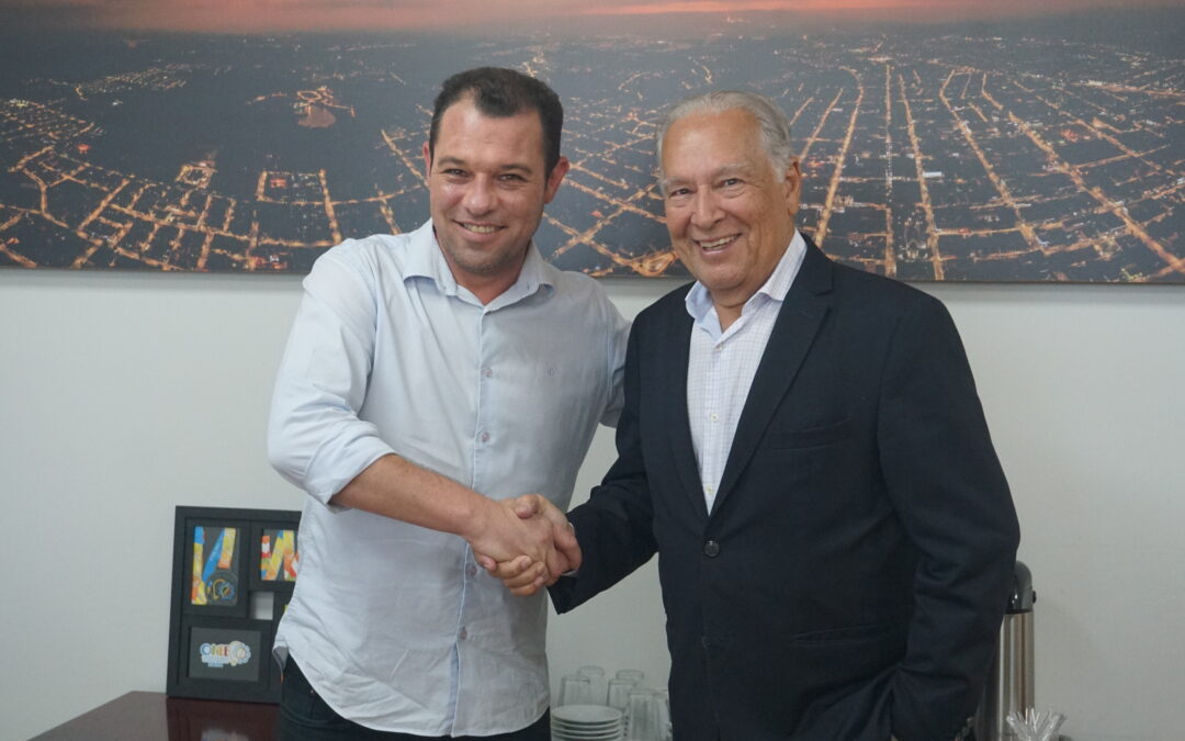 Amigos do HC firmam parceria para arrecadaÃ§Ã£o de doaÃ§ÃµesÂ com companhia de energia elÃ©trica de Campo Largo