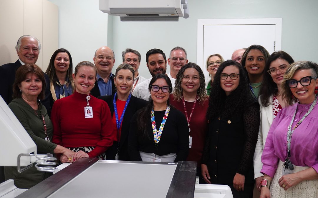 Amigos do HC doam aparelho de Raio-X de Ãºltima geraÃ§Ã£o ao Hospital de ClÃ­nicas da UFPR