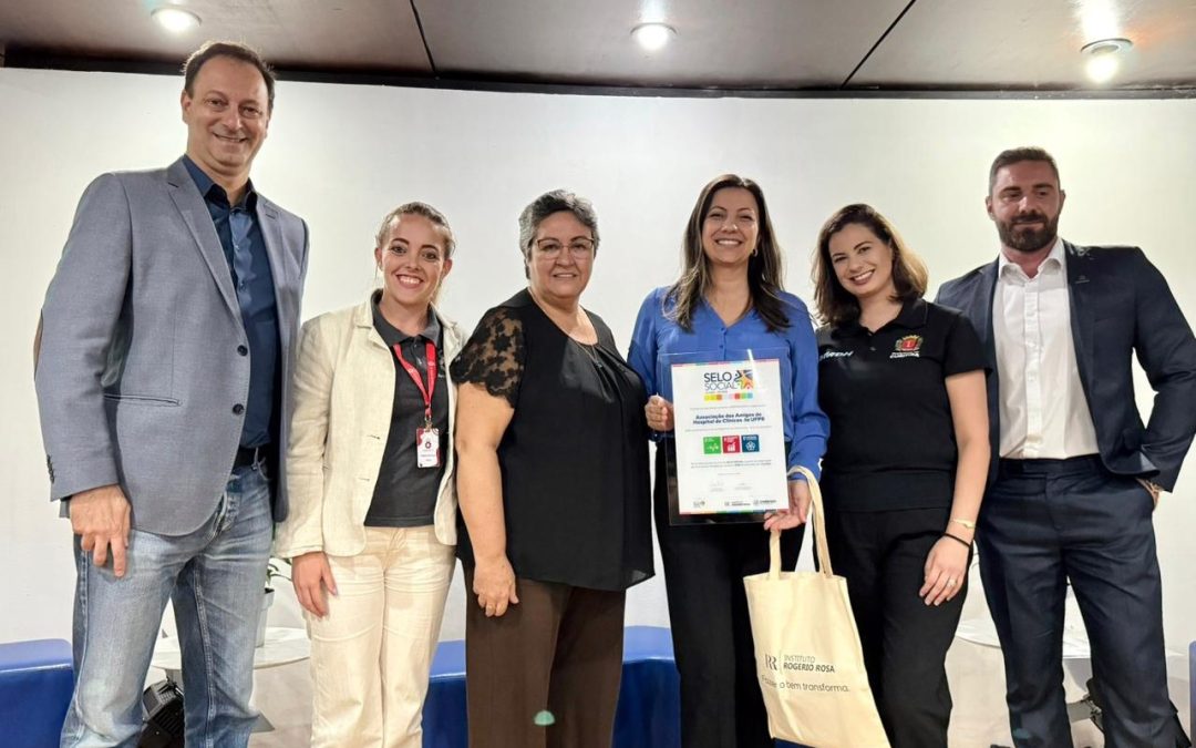 Amigos do HC recebem certificaÃ§Ã£o do Selo Social Curitiba