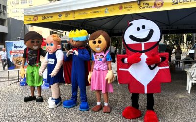 Evento “Doa Curitiba” mobiliza população para destinação do Imposto de Renda na Rua XV